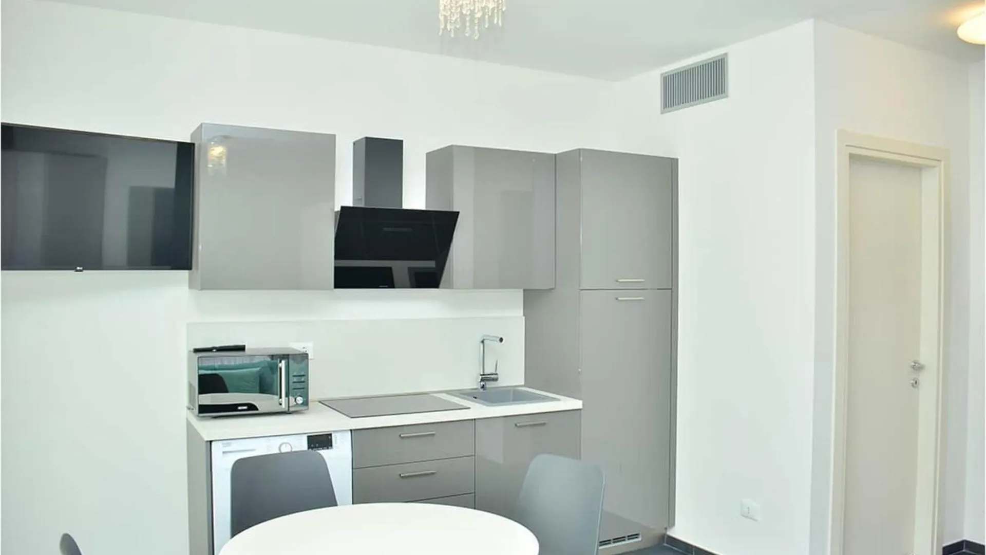 Apartment Intimate Seaside Studio Perfect For Relaxing Bibione Italy