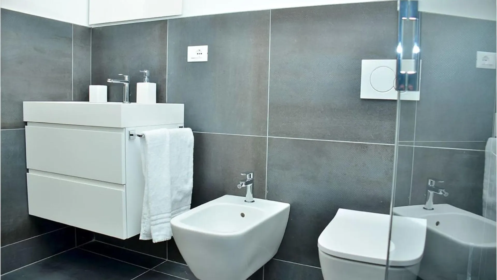 Intimate Seaside Studio Perfect For Relaxing Bibione 0*,  Italy